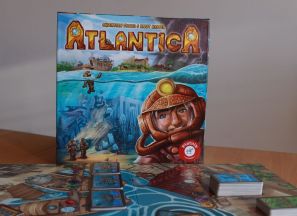 Atlantica von Christian Fiore und Knut Happel eignet sich für 2-5 Spieler ab 8 Jahre